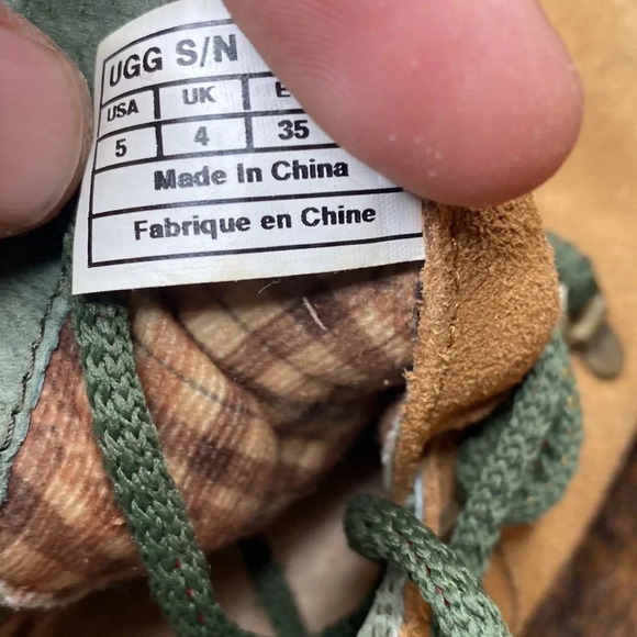 Womens UGG winter boots size 5 check them out very nice thanks 🙏 - Picture 8 of 9